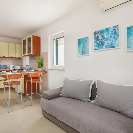 Apartment Maki Hvar Town