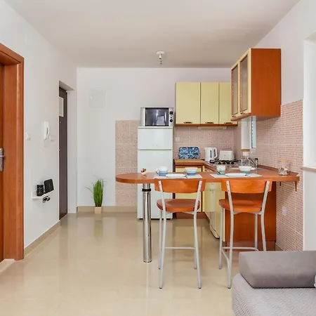 Maki Apartman *